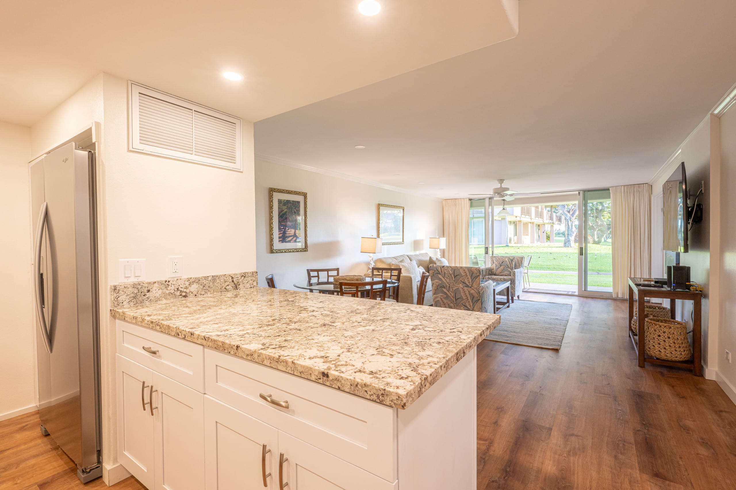 Condo in Lahaina · ★4.93 · 1 bedroom · 3 beds · 1 private bath - Image 57