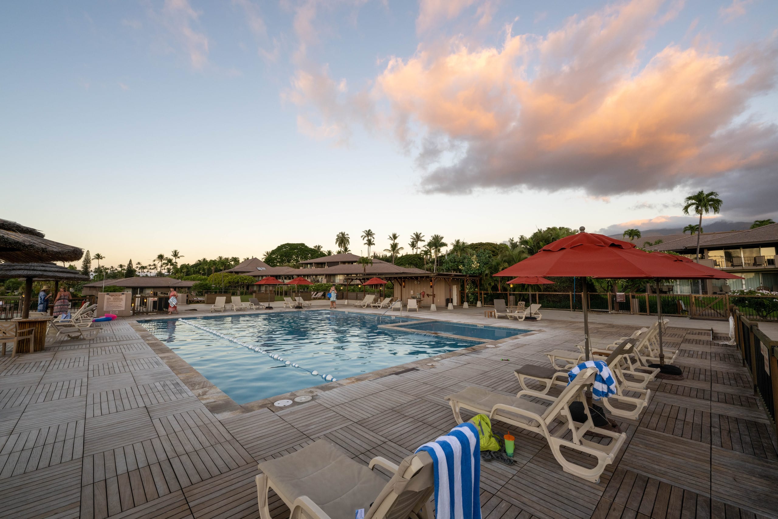Condo in Lahaina · ★4.93 · 1 bedroom · 3 beds · 1 private bath - Image 25