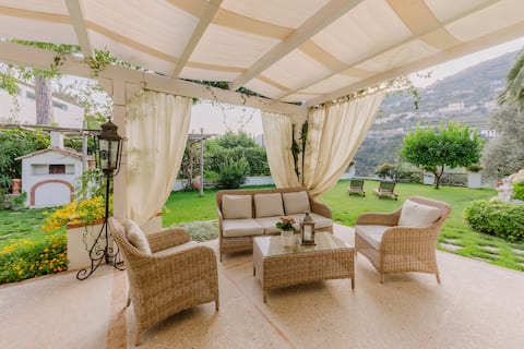 Top Airbnb: Residence 2-Villa with garden in the historic center in Ravello