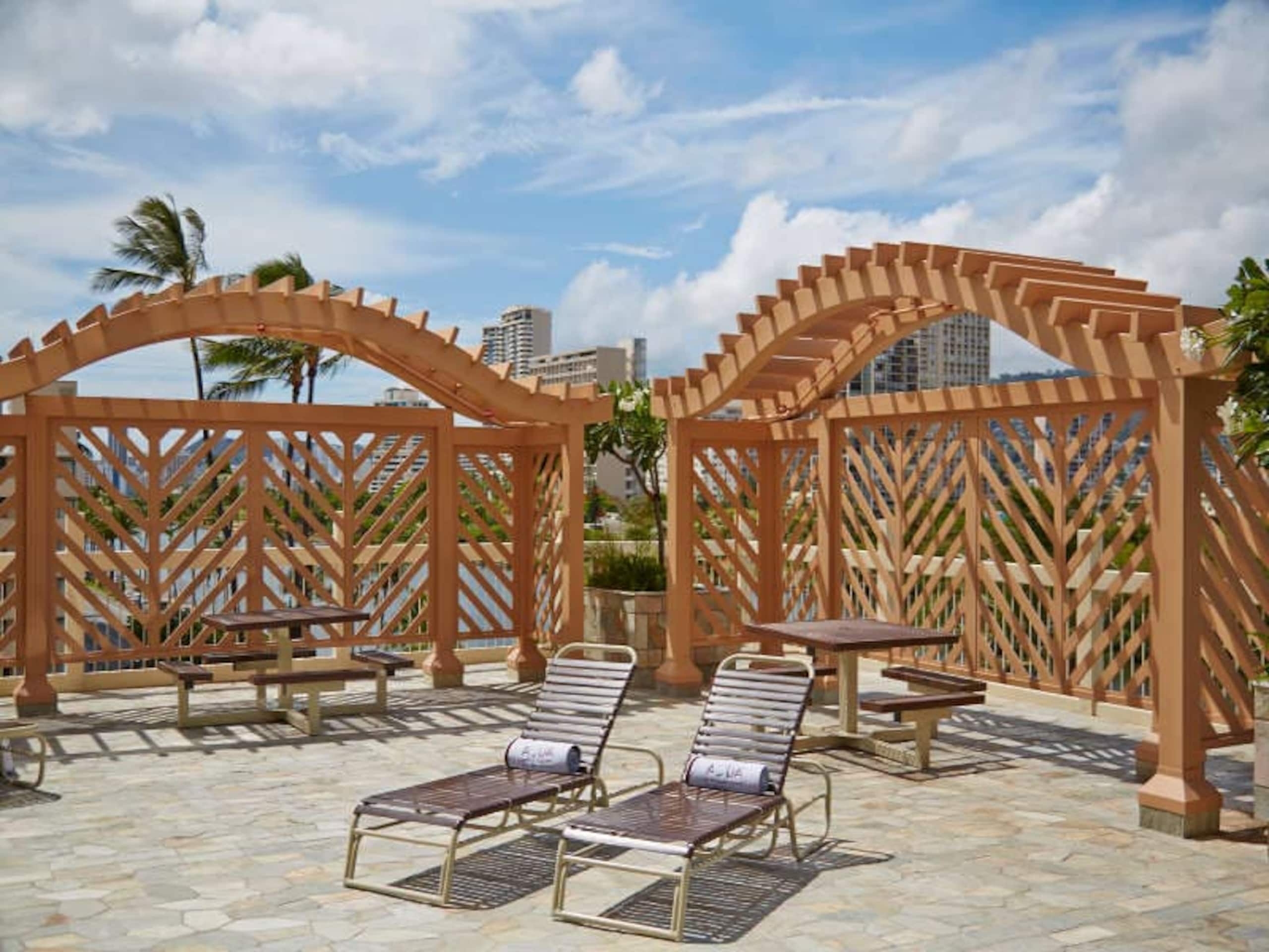 Condo in Honolulu · ★4.89 · 1 bedroom · 1 bed · 1 bath - Image 27