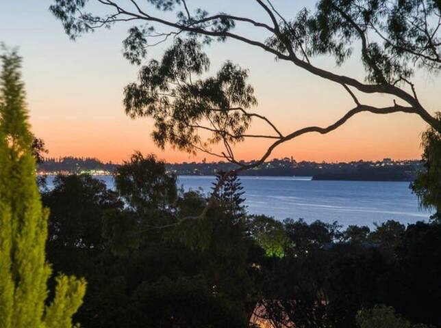 French river-view family house gallery image 5