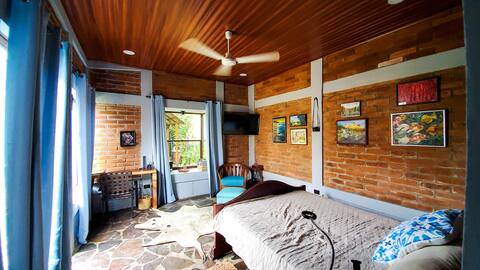 House - Monte Cielo Residence