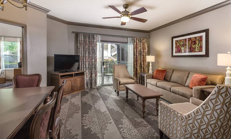 2 Bedroom Condo at Nashville Resort! gallery image 5