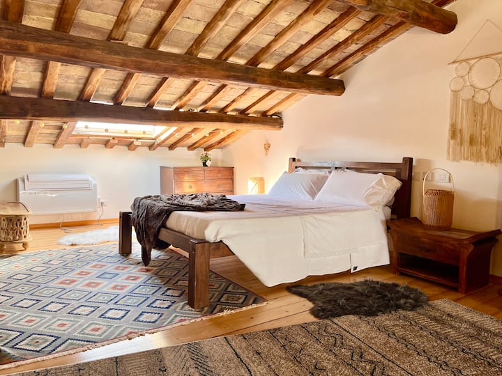 ¡Molino renovado junto al centro de Roma con estacionamiento! Molinos