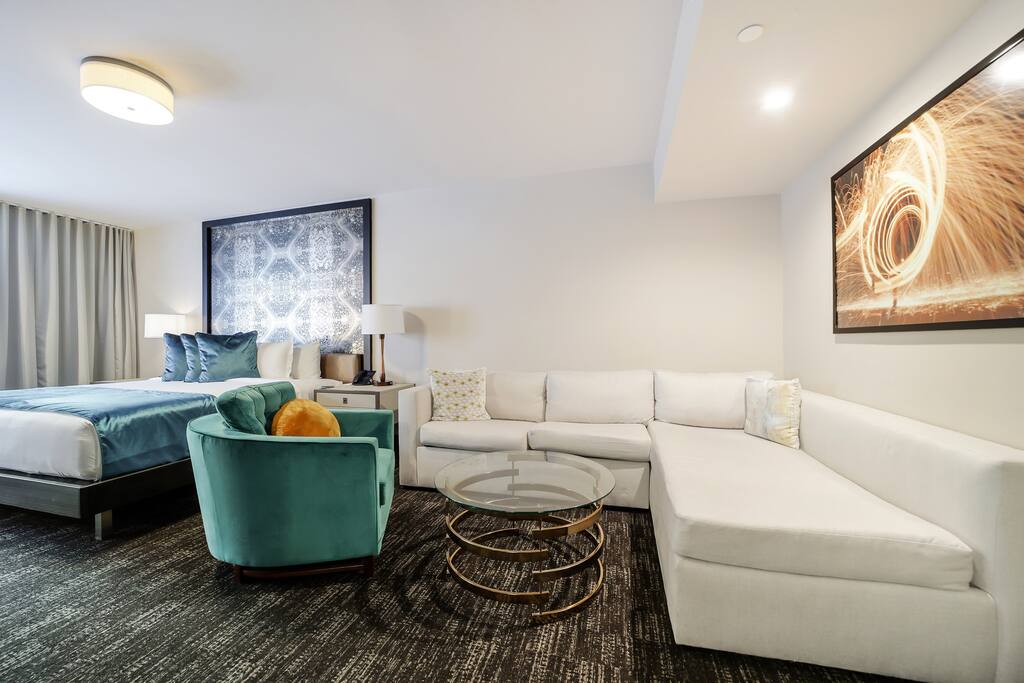 At Mine | Cozy King Size Suite With Sofa-Bed