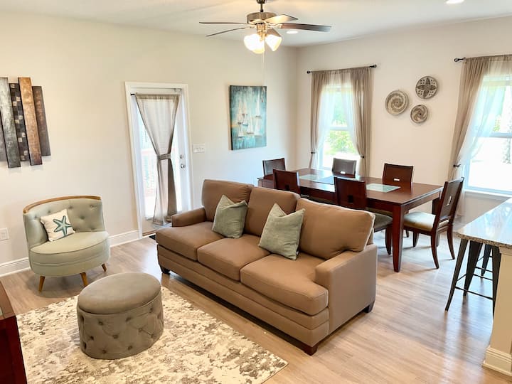 Perfect pool and pond views! Townhouses for Rent in Panama City Beach