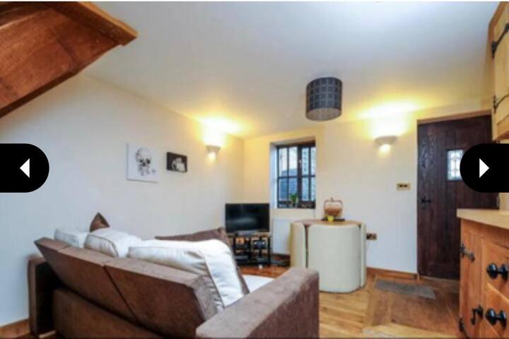 Beautiful Barn Conversion For Holiday Let - アリスバーリー