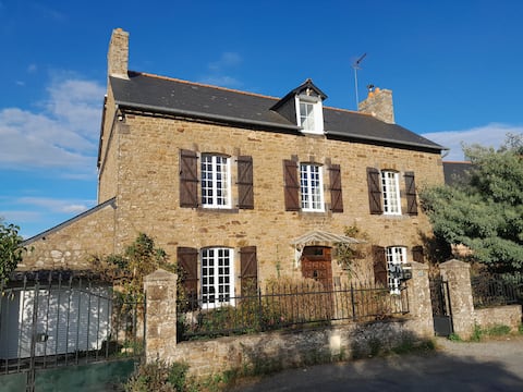 Charming house in the bay of Mont Saint Michel