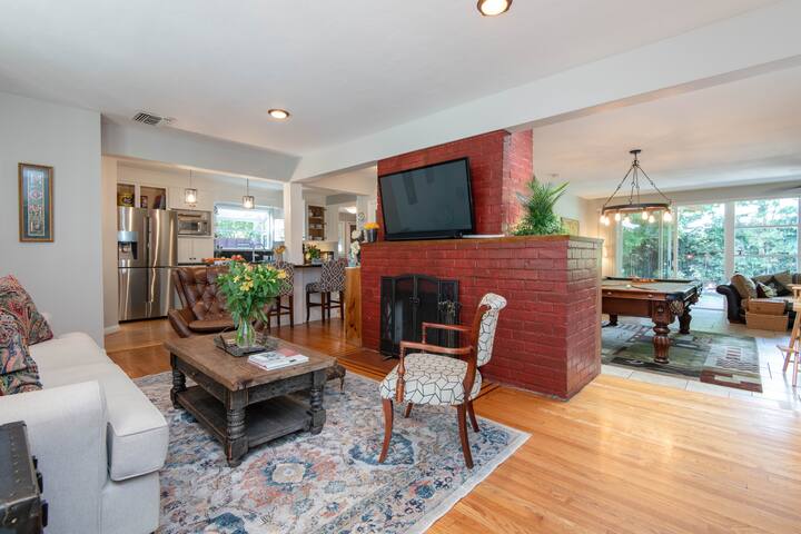 Charming gem next-door to Universal Studios gallery image 2