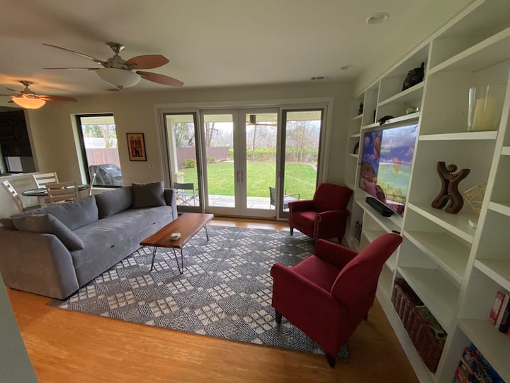 Სასტუმრო ოთახი