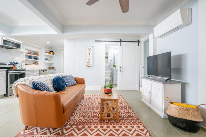 Spacious Nook In The City- Central To Everything! - Atlanta, GA