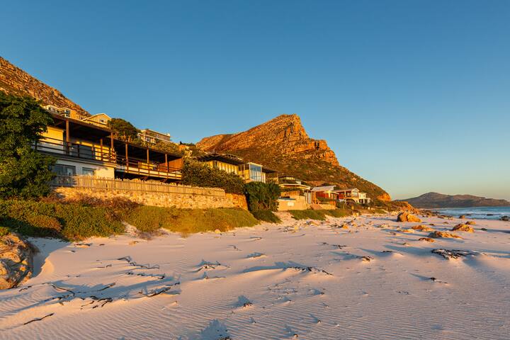 The Perfect Beach Bungalow gallery image 2