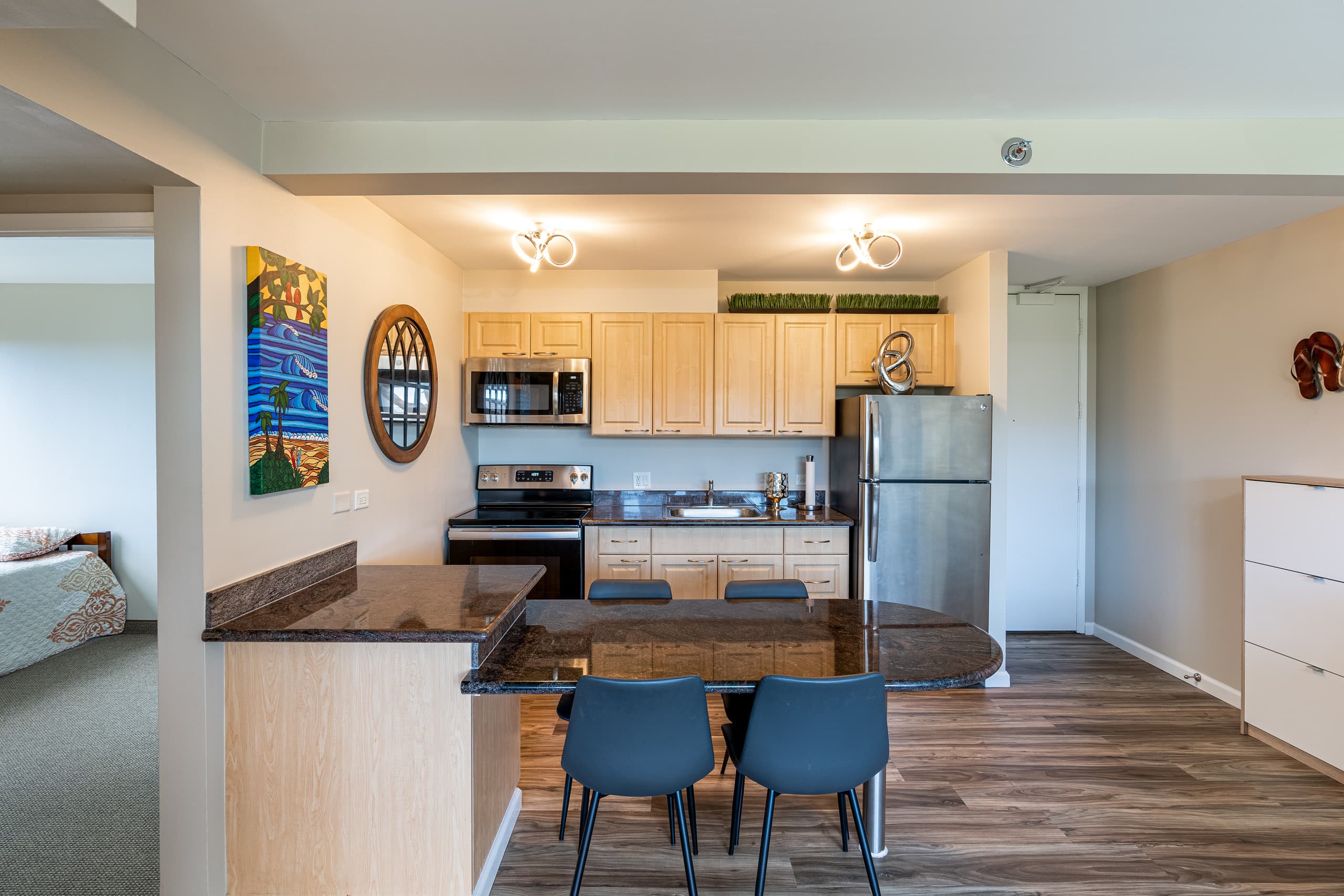 Waikiki Ocean and Diamond Head View Condo! - Image 5