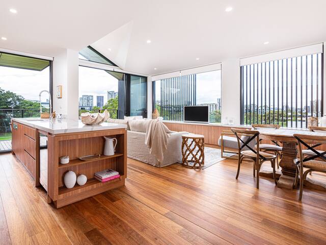 Waterloo- Sunny Urban Sanctuary