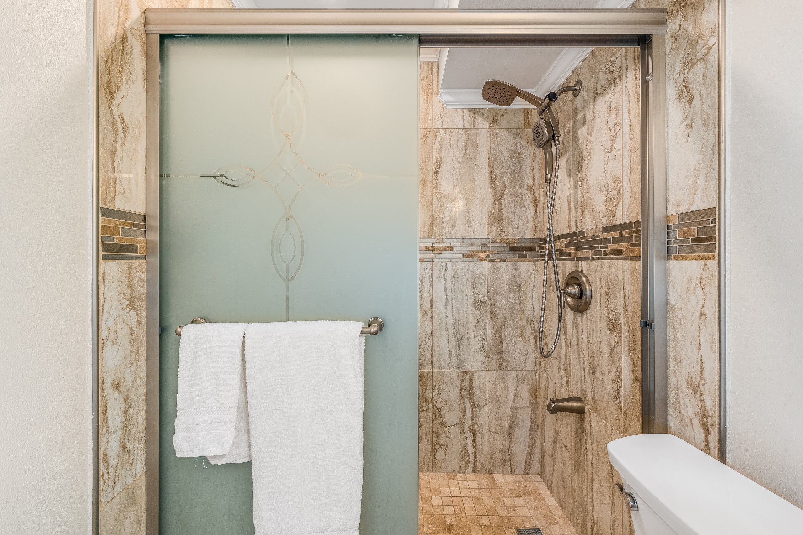 Condo in Lahaina · ★4.91 · 2 bedrooms · 3 beds · 2 baths - Image 14