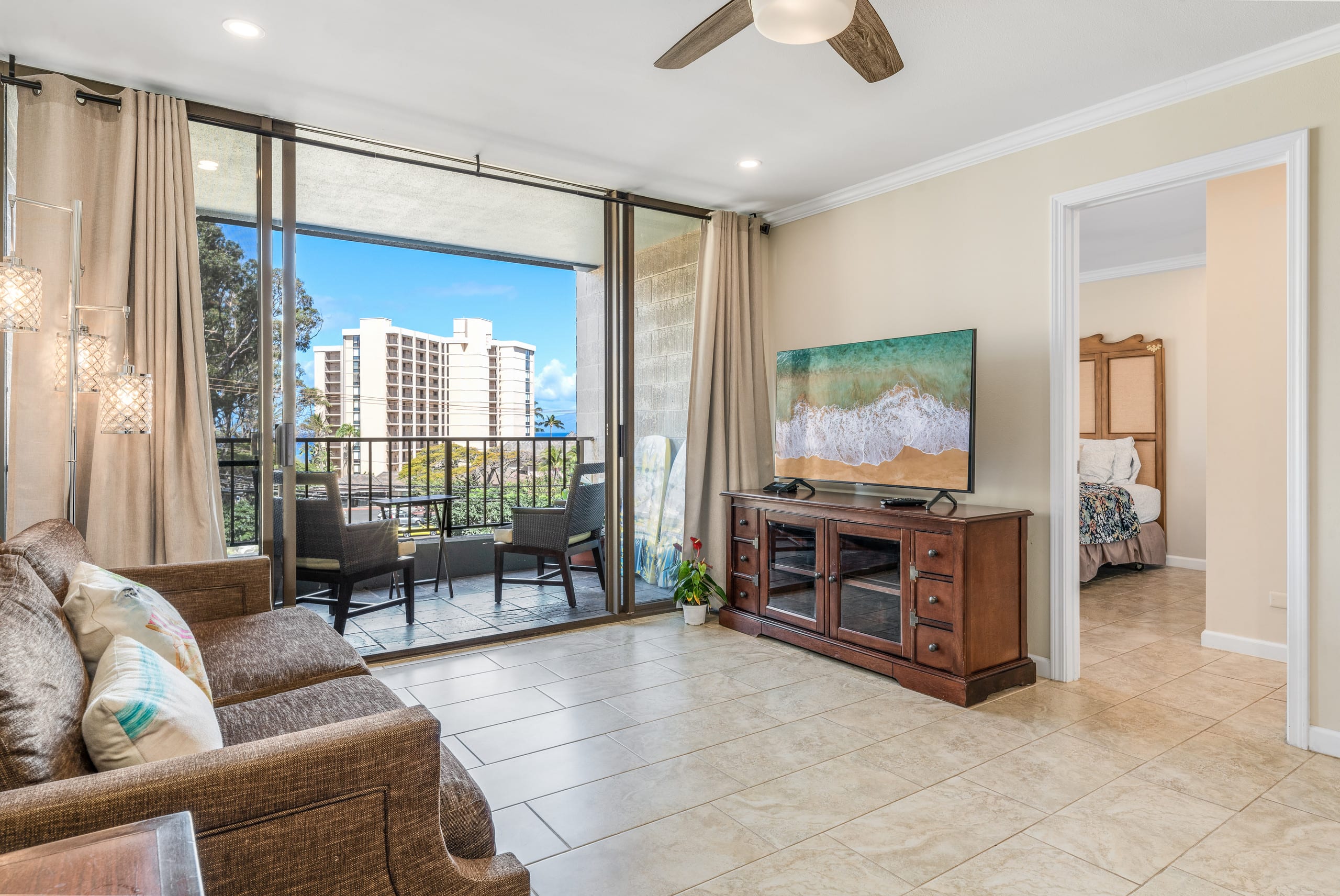 Condo in Lahaina · ★4.91 · 2 bedrooms · 3 beds · 2 baths - Image 19