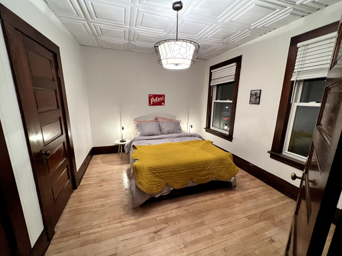 Cute and sunny unit on Main St Apartments for Rent in Elroy