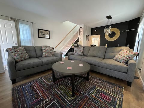 Successful Airbnb property: Charming Urban Oasis in Buffalo