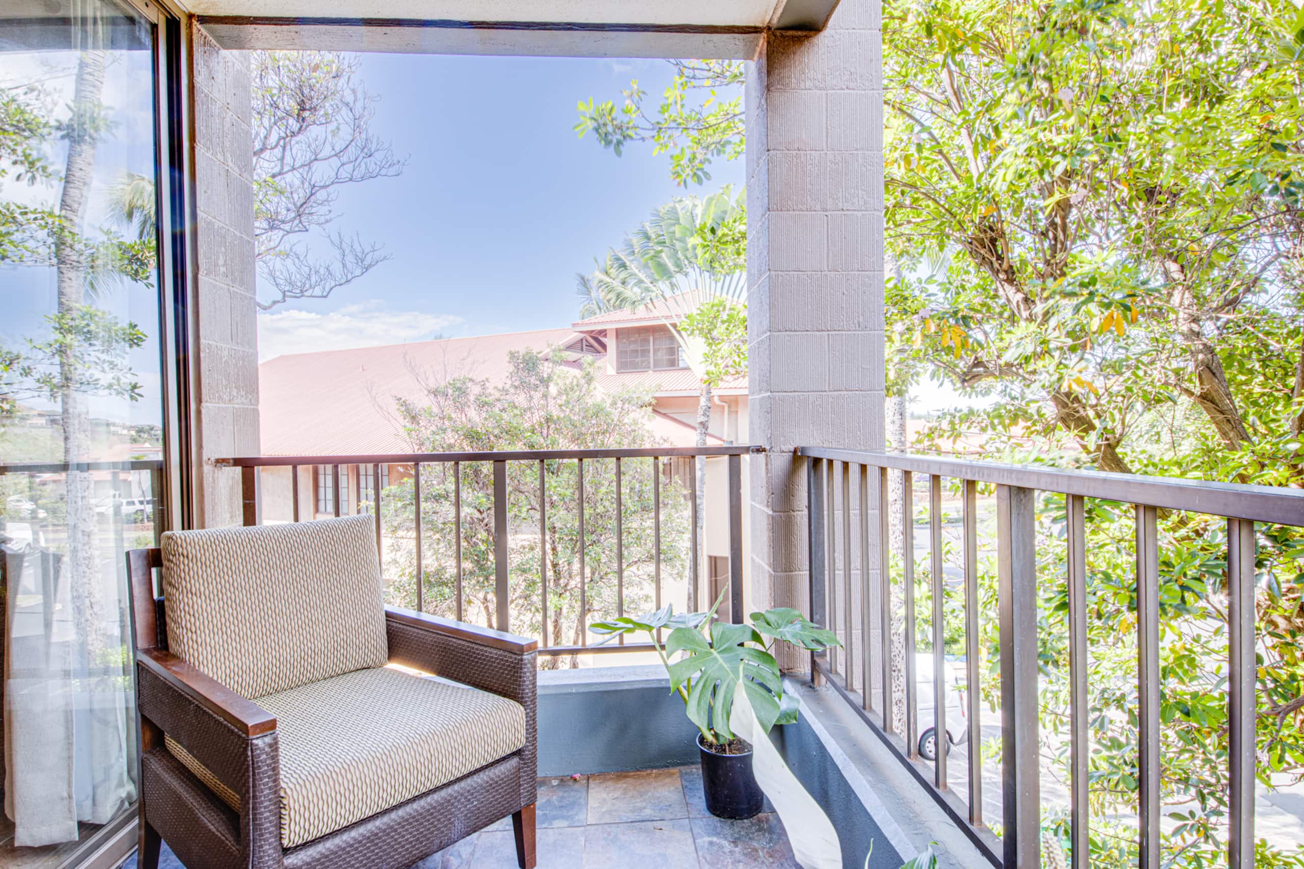 Condo in Lahaina · ★4.82 · 2 bedrooms · 3 beds · 2 private baths - Image 74