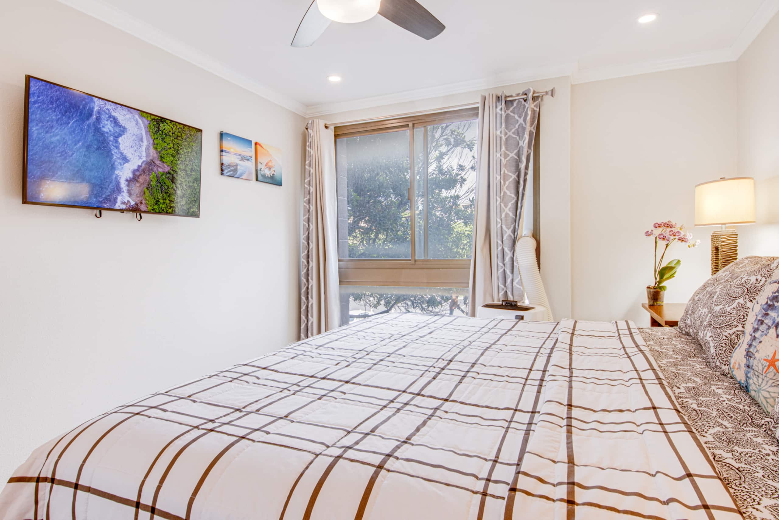 Condo in Lahaina · ★4.82 · 2 bedrooms · 3 beds · 2 private baths - Image 51