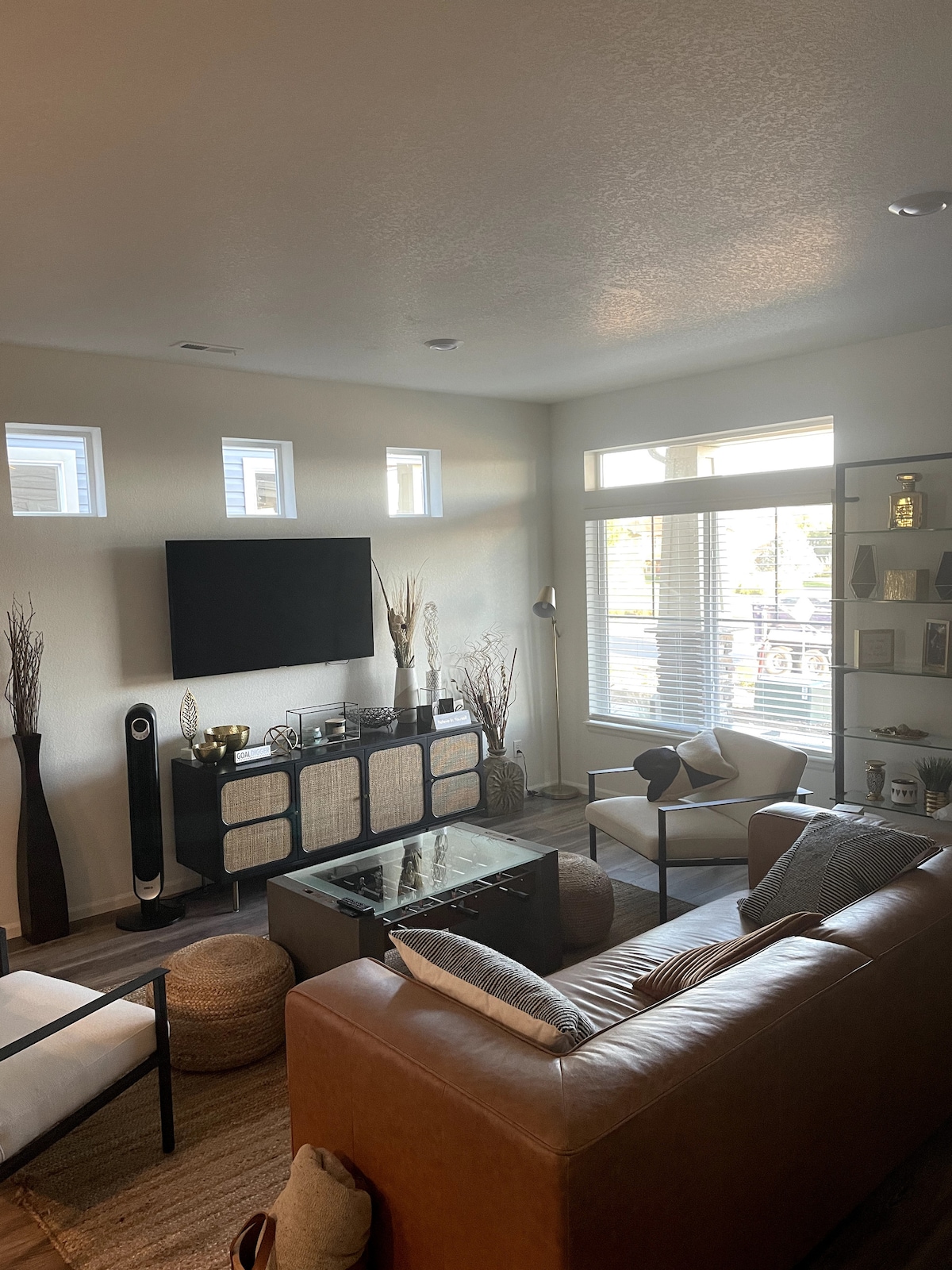 Successful Airbnb property: DIA on your doorstep. 2 bedroom super modern home in Commerce City