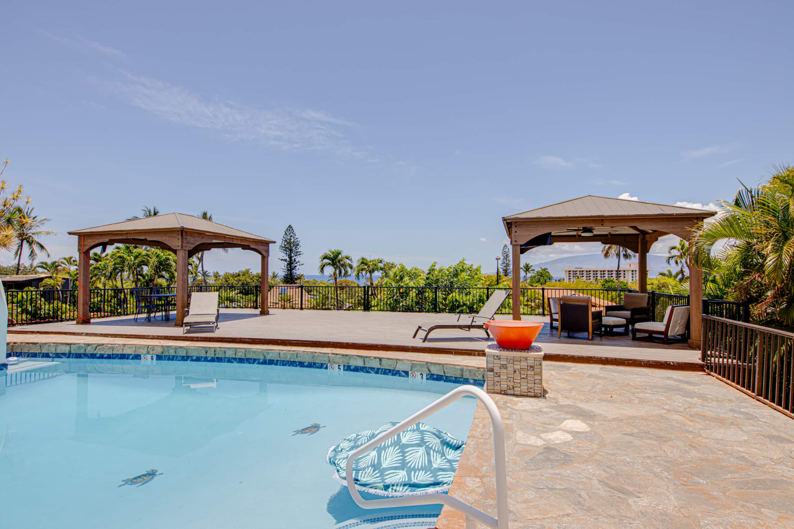 Villa in Lahaina · ★4.8 · 3 bedrooms · 6 beds · 3 baths - Image 61