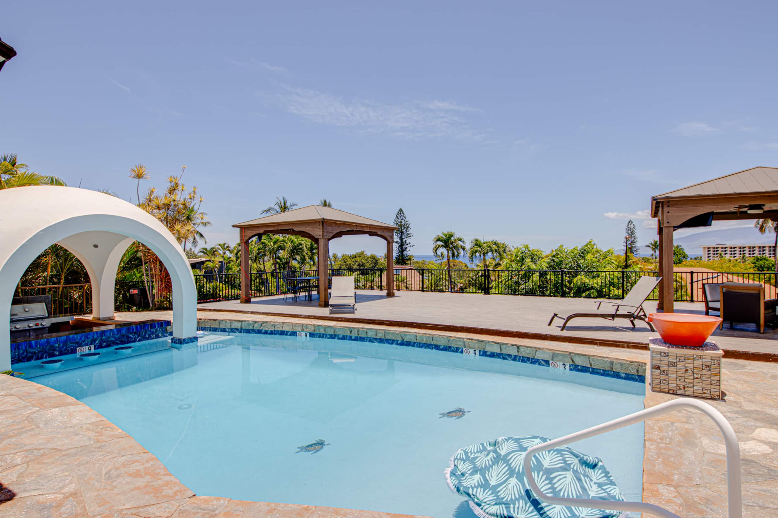 Villa in Lahaina · ★4.8 · 3 bedrooms · 6 beds · 3 baths - Image 60