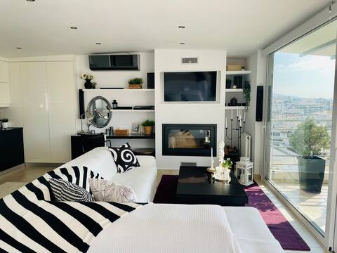 Top performing Airbnb: Luxury Penthouse Studio with Sea View, P Faliro in Δήμος Παλαιού Φαλήρου