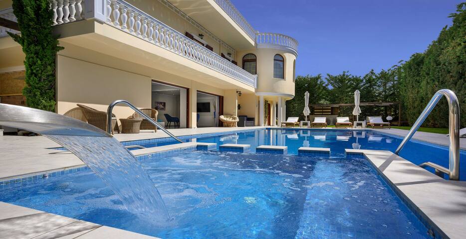 Villa Akropolis Palace gallery image 2