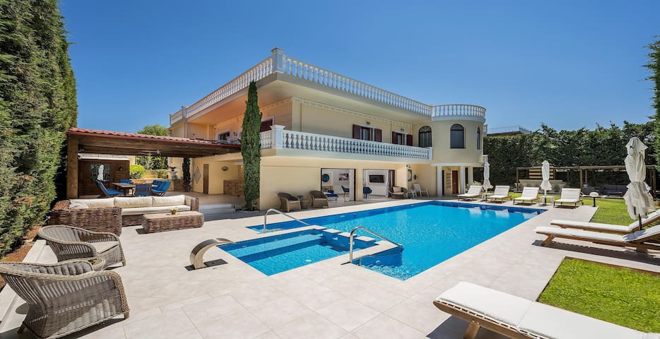 Villa Akropolis Palace