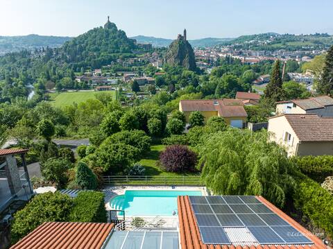 Beautiful house with pool.