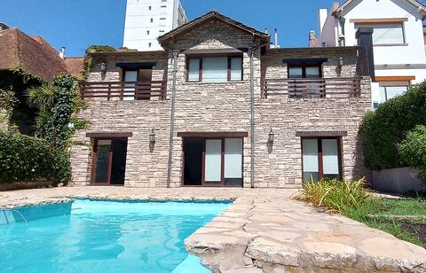 Beautiful Chalet Vista Mar