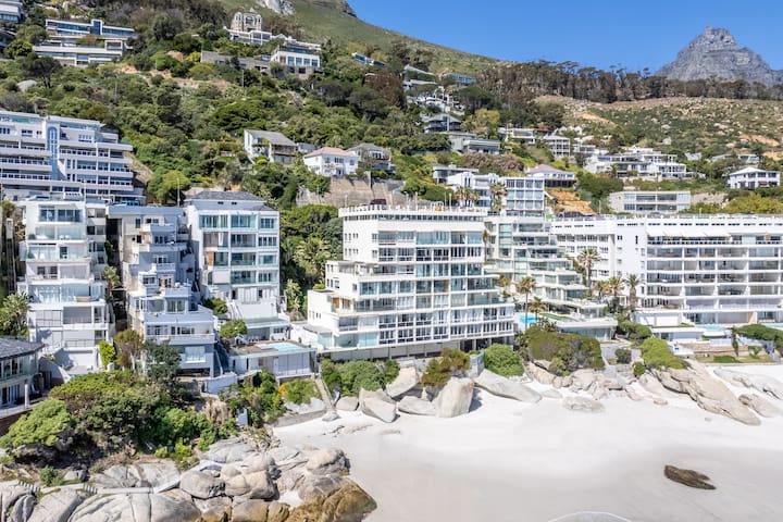 Clifton 1st Beach Frontage! – Spacious 3BR