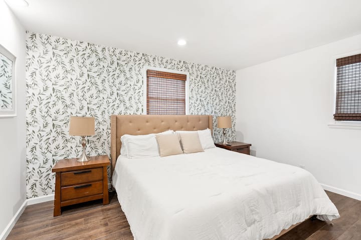 Брачен кревет (широк 180-220 см 