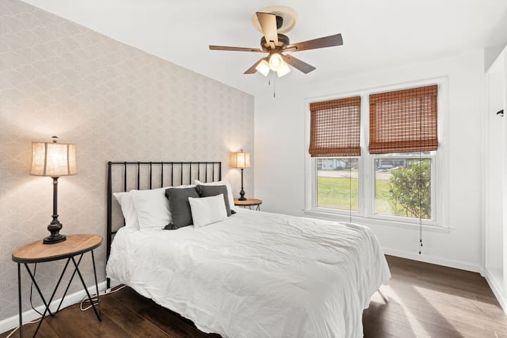 Брачен кревет (широк 150-179 см
