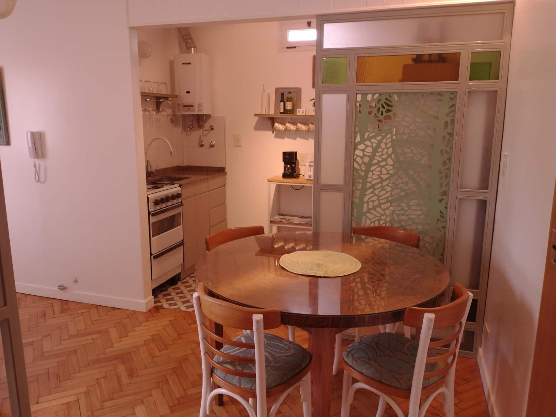 Apartment with balcony in Monserrat