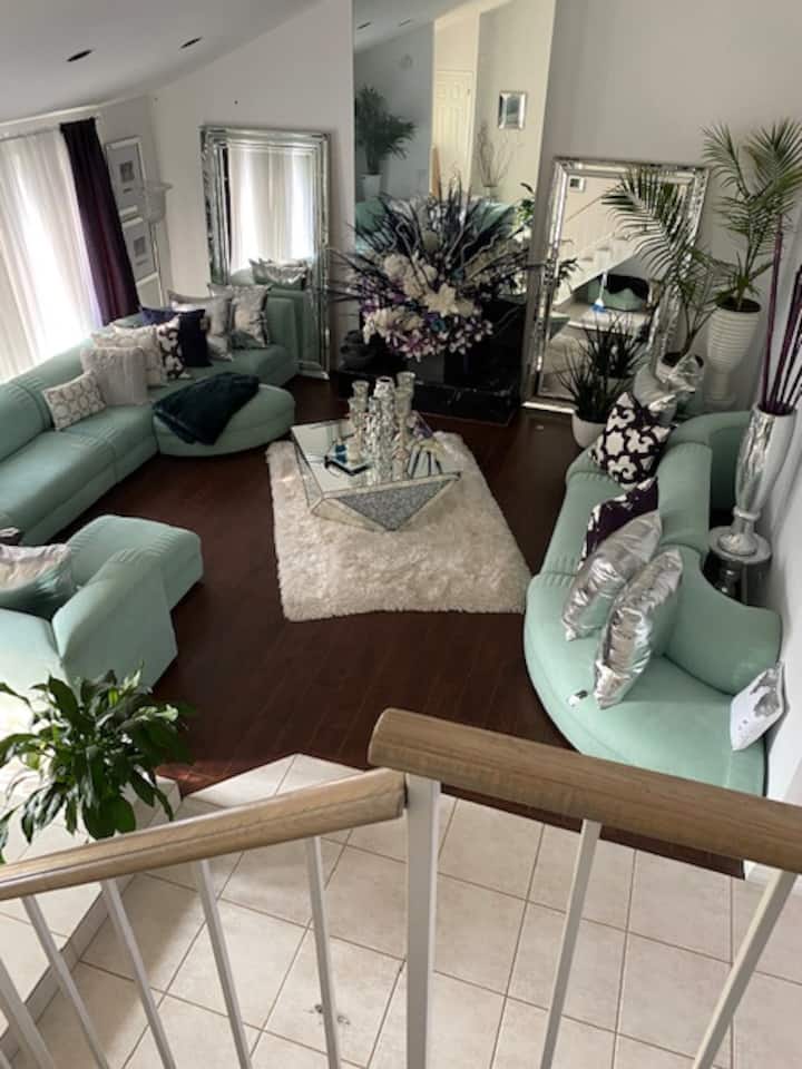 Gorgeous And Peaceful Retreat - Moorpark, CA