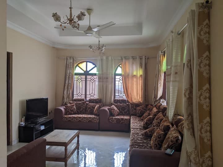 Gorgeous 5 Bedroom Family Home - Zanzibar