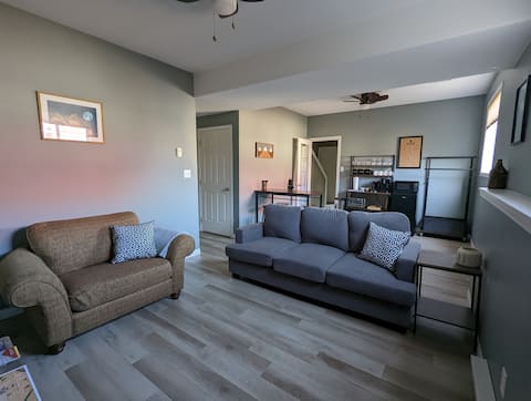 Successful Airbnb property: Spacious 2 Bedroom Suite Right Downtown in Rossland