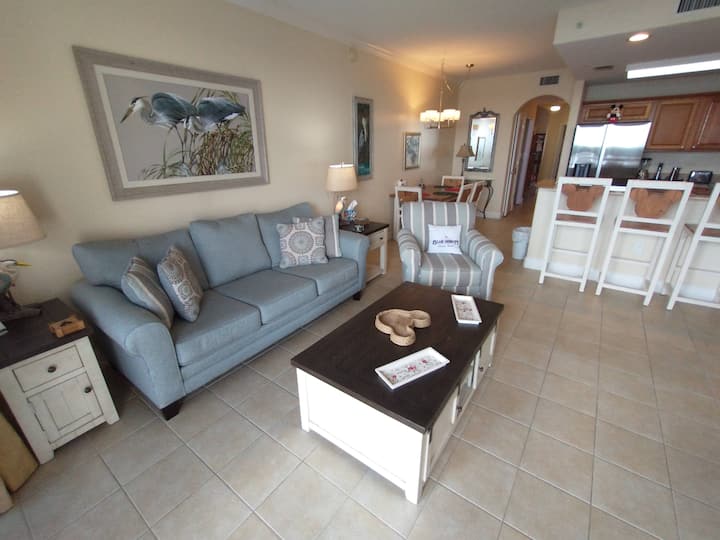 Lakefront 1br/2ba Orlando Condo Near Disney - Lake Buena Vista, FL