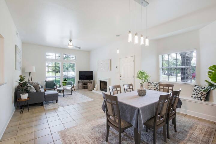 Paradise Retreat A near Domain