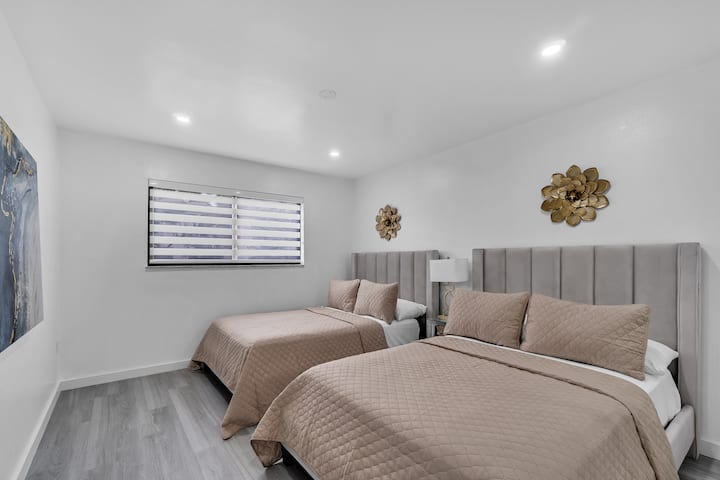 2nd Bedroom with the 2 Queen Beds