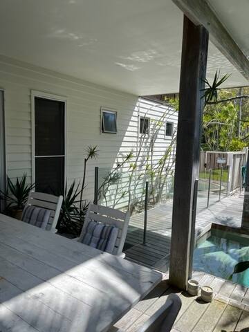 See Shanty plus pool – Teewah gallery image 3