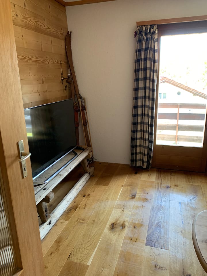 Მისაღები ოთახი