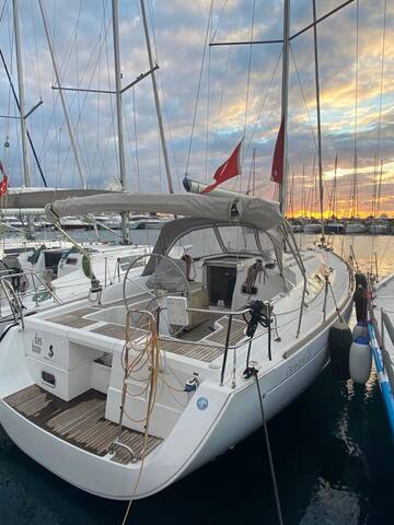 Amazing Experience in İstanbul, wonderful Sailboat gallery image 3