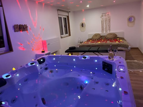 Cozy house with Jacuzzi