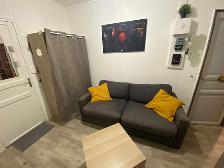 Studio Quartier La Villette Apartments for Rent in Paris, Îlede