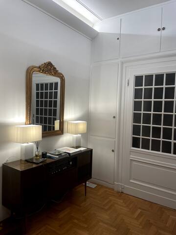 Designer Apartment in Porta Venezia gallery image 4