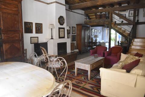 La Fernandina, beautiful house with a fireplace