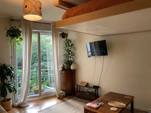 Les Lilas: Pretty cozy Studio